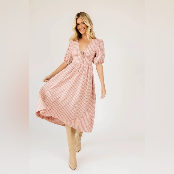 Shop Zoco Adeline Midi Dress in Pink Plaid XS - Picture 1 of 11